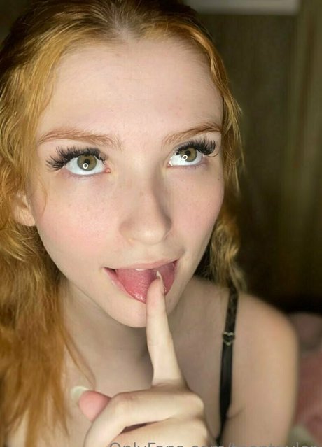 teentaylor nudes star gallery