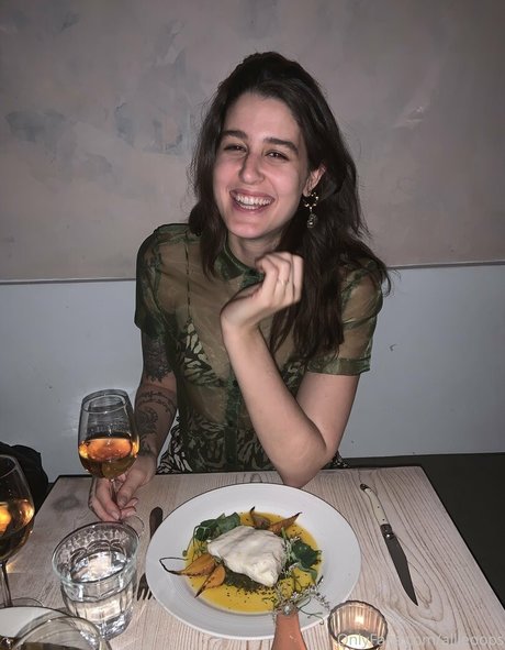 allieoops model xxx archive