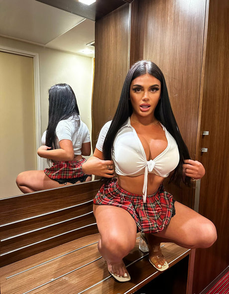 Nx 21 erotic actress image