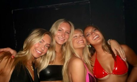 Isa mariduena xxx model image