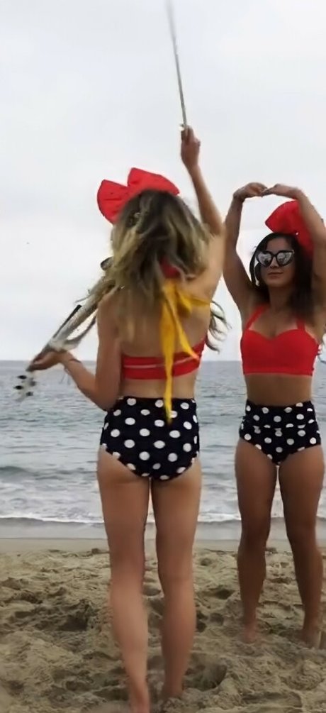 Lindsey Stirling model top photo