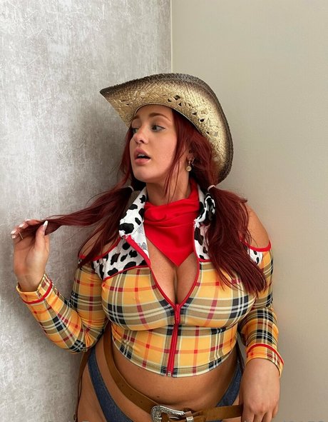 thatoneredhead0153 porn star gallery