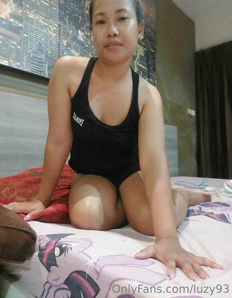 lesbian onlyfans exclusive pic