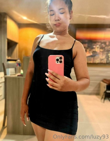 luzy93 model beautiful images