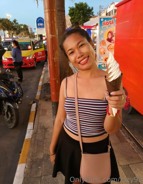 luzy93 high quality model photos