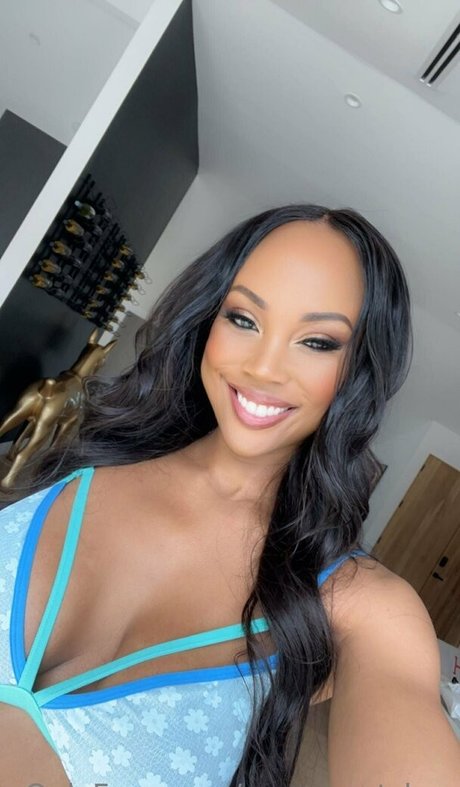 msaugustskye pornstar images