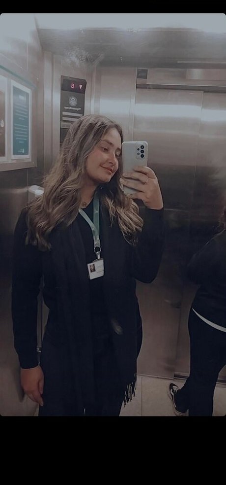 lauratavora pornstar hot pics