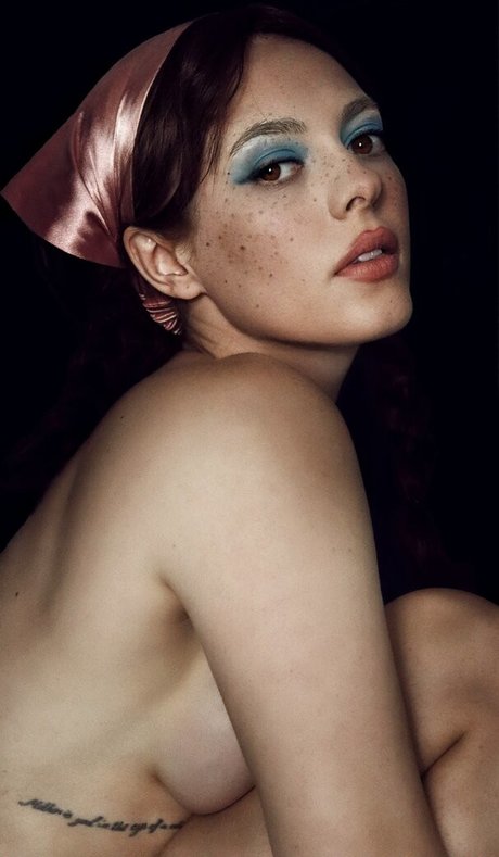 Kirsten Ria model perfect images