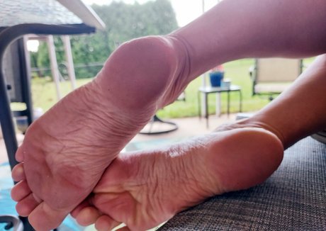 LanaRN high quality model images