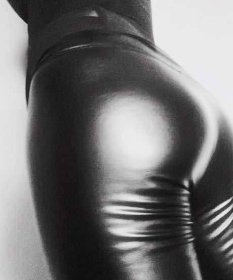 Darnell Ashbury sexy star picture