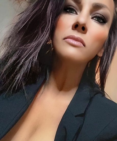 Darnell Ashbury nudes actress pics