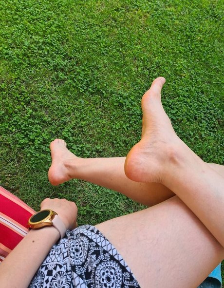 yana flawless naked star image