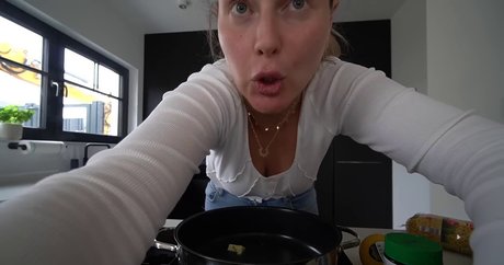 asian amateur onlyfans free nude archive