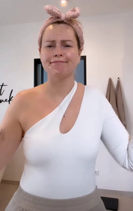 Maren Wolf nudes star picture