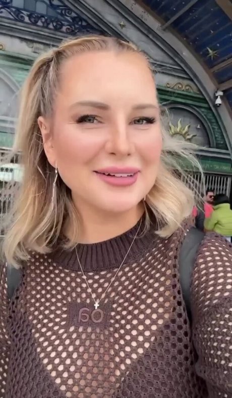 thigh high boots onlyfans porno picture