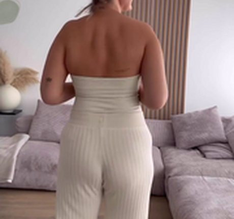 Maren Wolf star porn pic