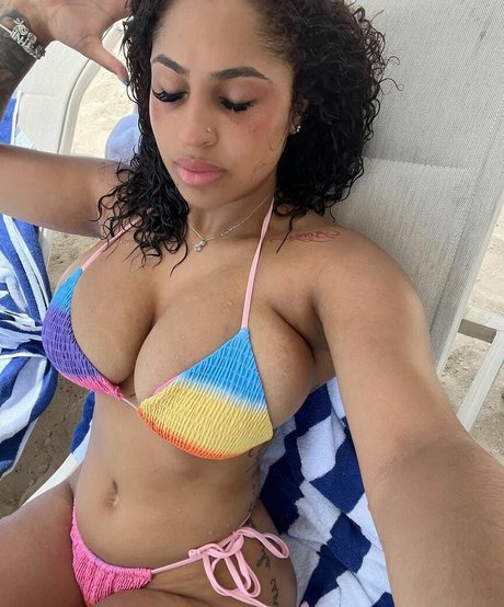 nikkiimelons xxx pornstar img