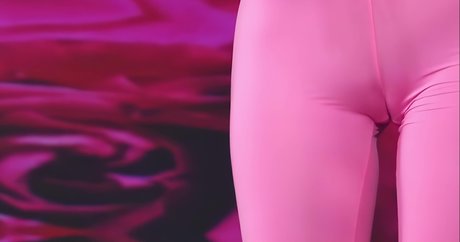 FLYWITHME high quality model img