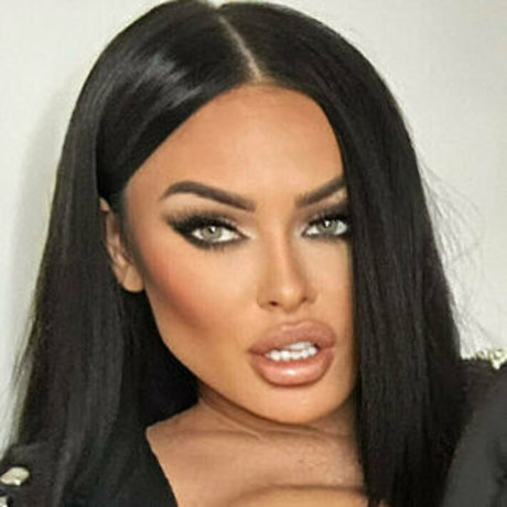 evilwomanfree hot star photos