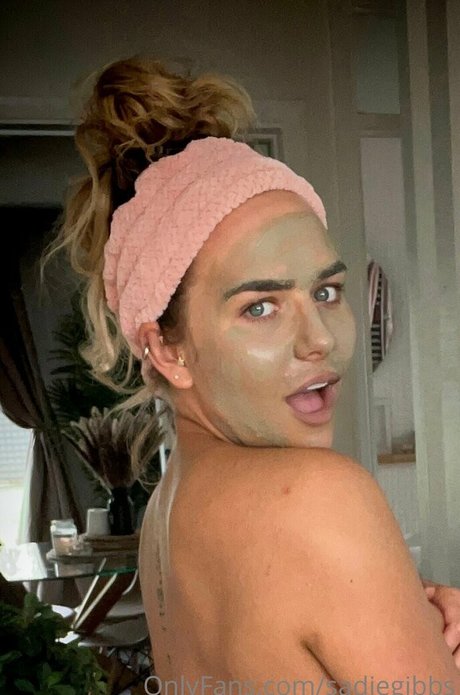sadiegibbs nude star pic