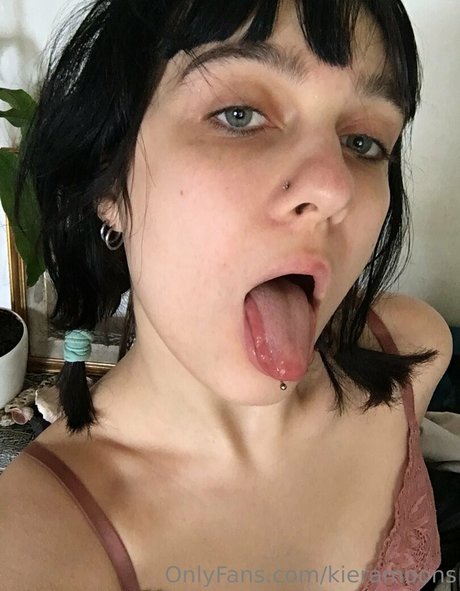 amazonkiera nude model galleries