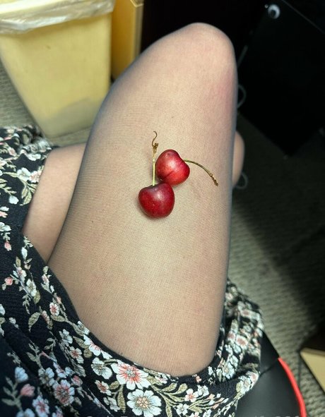 nylonwife88free sexy model pic