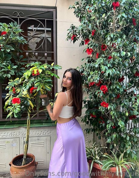 goodwithmytongue sex pornstar photos