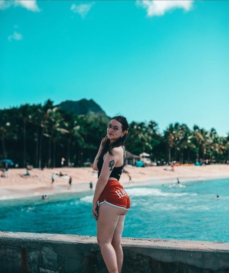 Shauna Dewit star adult gallery