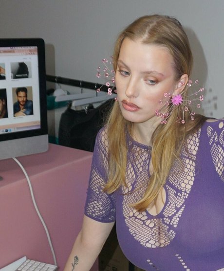 Eliza Goldsmith xxx pornstar photo