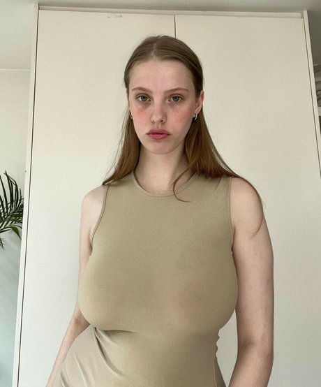 Eliza Goldsmith model pornographic gallery