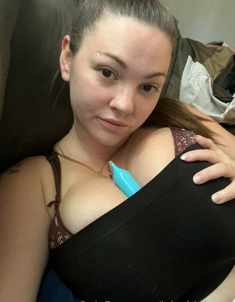 lylasbigheart exclusive star picture