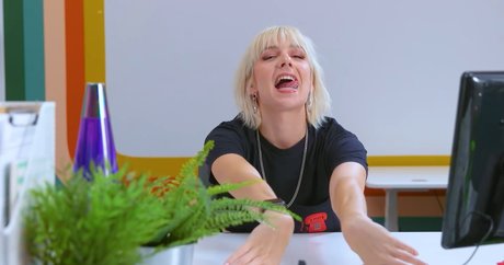 Courtney Miller beautiful star img