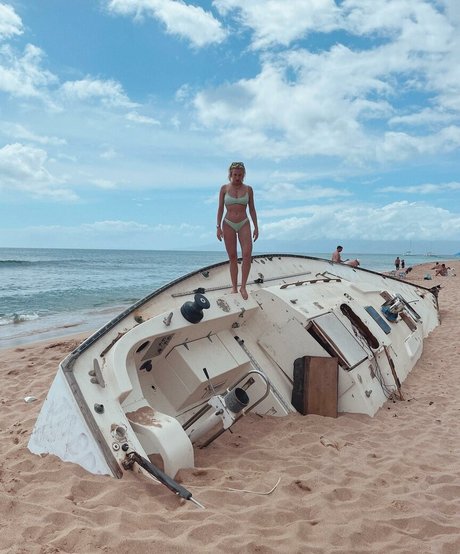 Courtney Miller pornstar photos