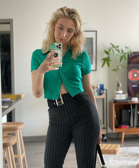 Courtney Miller perfect actress galleries