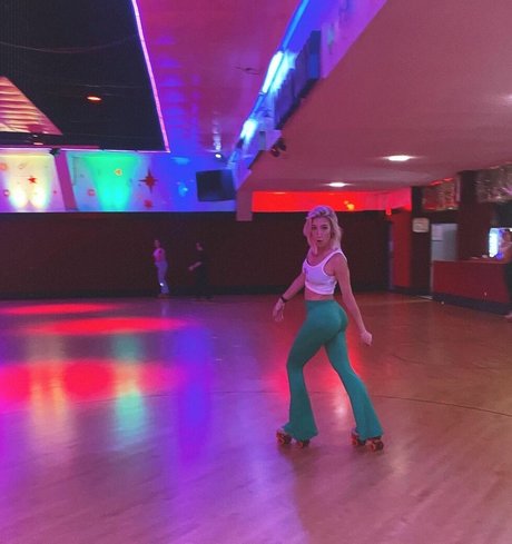 lesbian feet onlyfans pornos archive