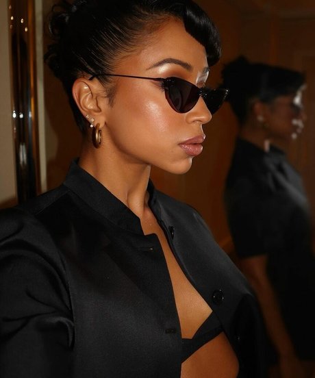 Liza Koshy pornstar pretty gallery