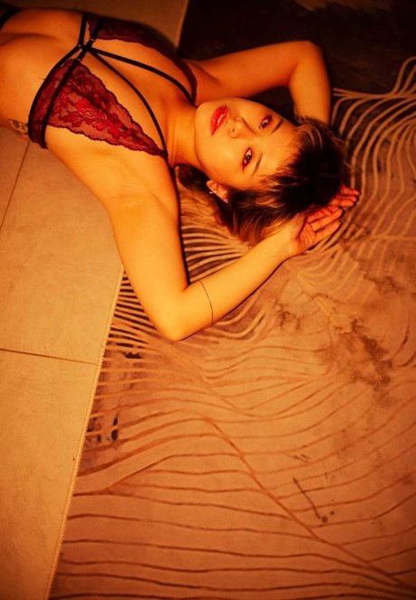 Kuromelo xxx model galleries