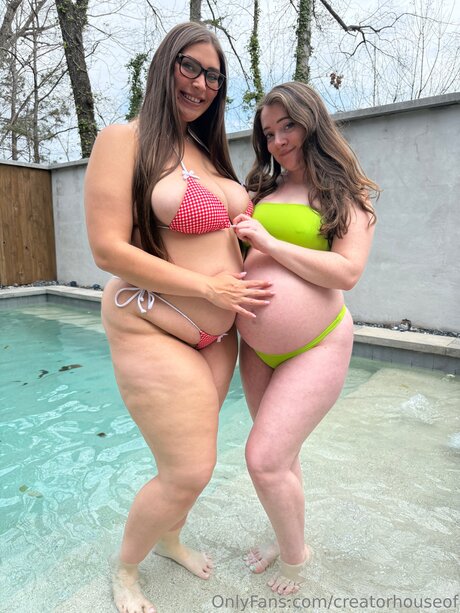 pink hair onlyfans beautiful img