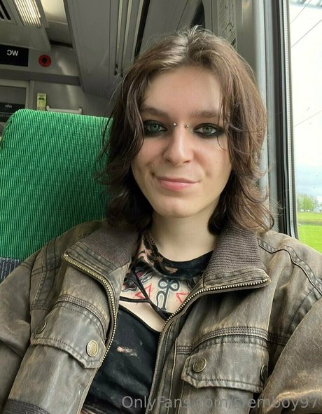 sfemboy97 best actress gallery