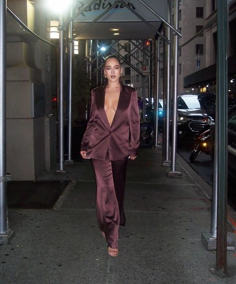 maetasworld pretty pornstar gallery