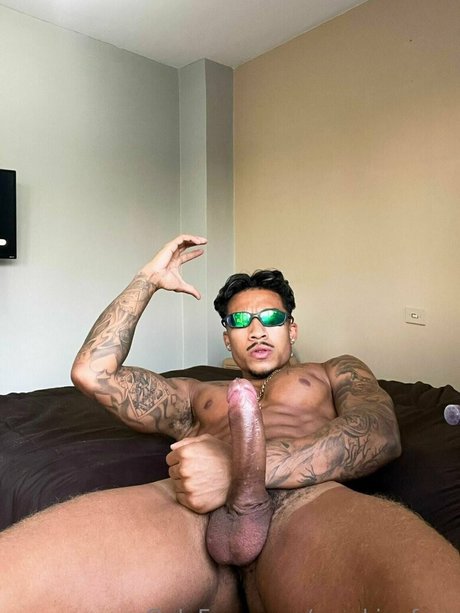 maxkingfree high quality model pic