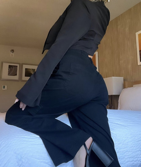 Cara Luby model free img