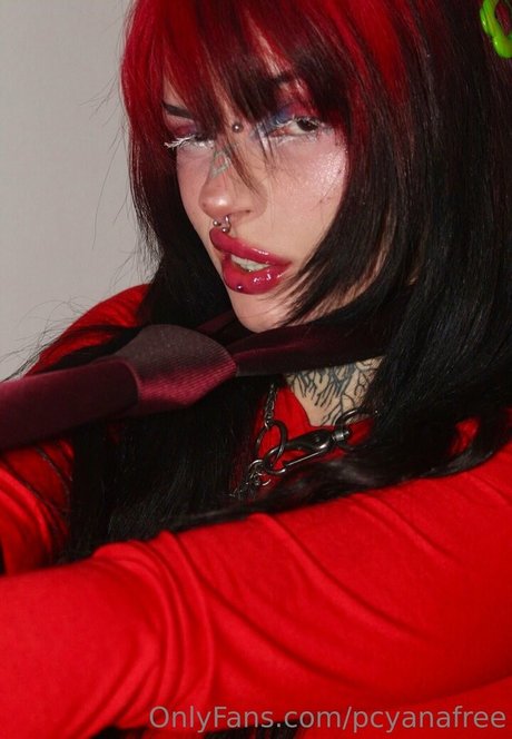 elfsandi erotic star galleries