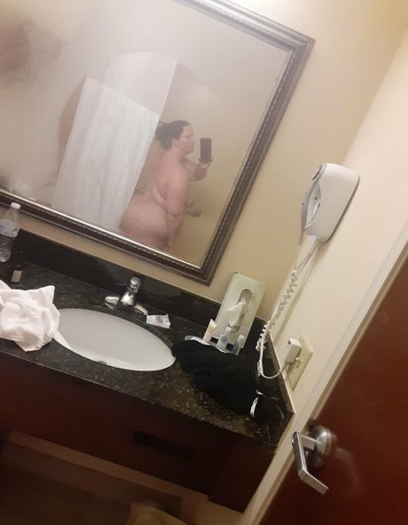 sucking big cock onlyfans beautiful xxx images