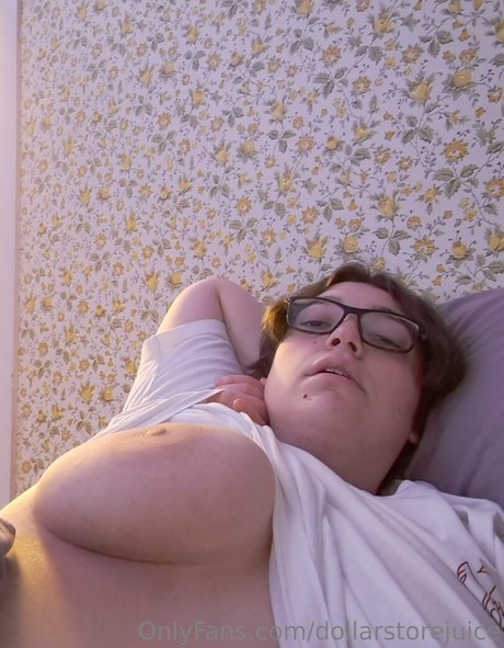 dollarstorejuice pornstar hot galleries