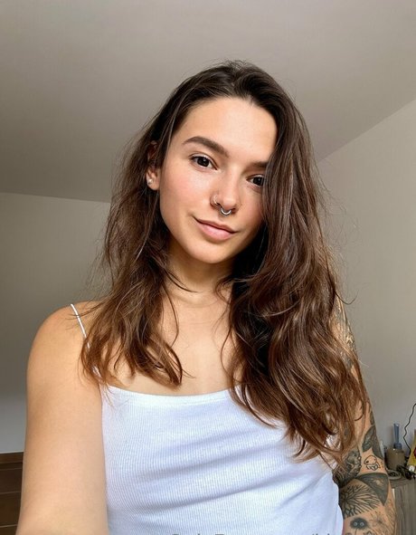 Kitty Berg exclusive actress galleries