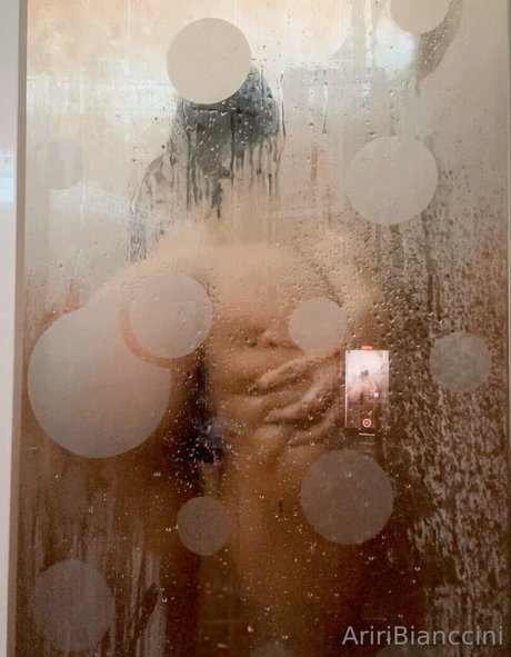 ariristorm exclusive actress photo