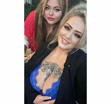 Chloe Dymond pornstar beautiful pics