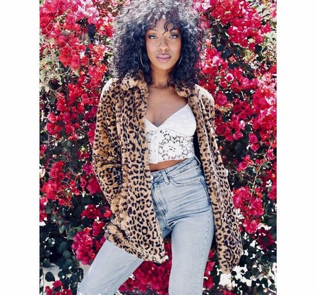 Ego Nwodim pretty model photo