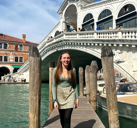 Ashton Matthews top actress pic